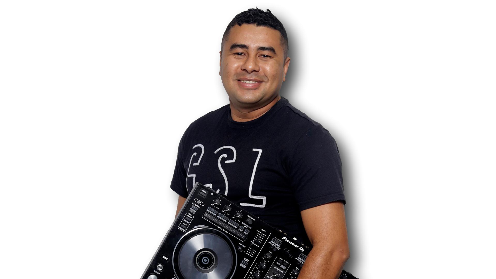 DJ ABDIEL